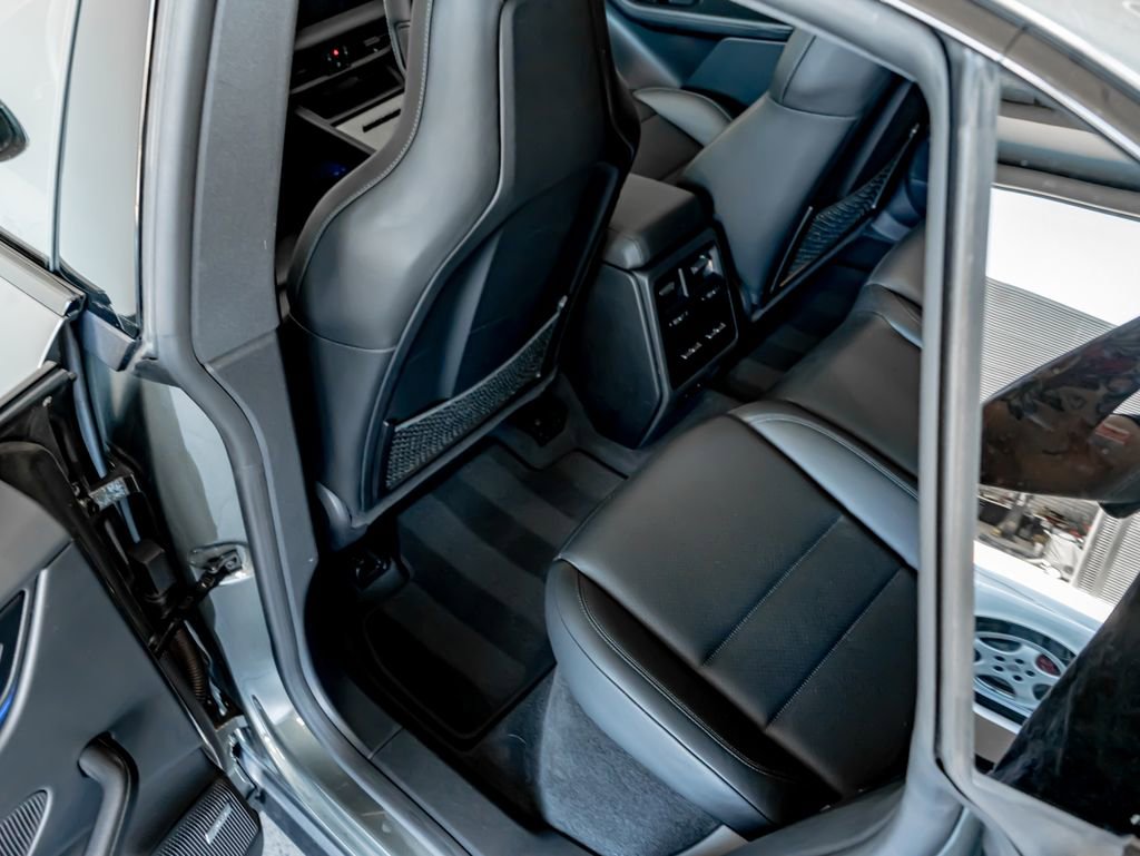 Certified 2024 Porsche Macan 4 Electric image 24