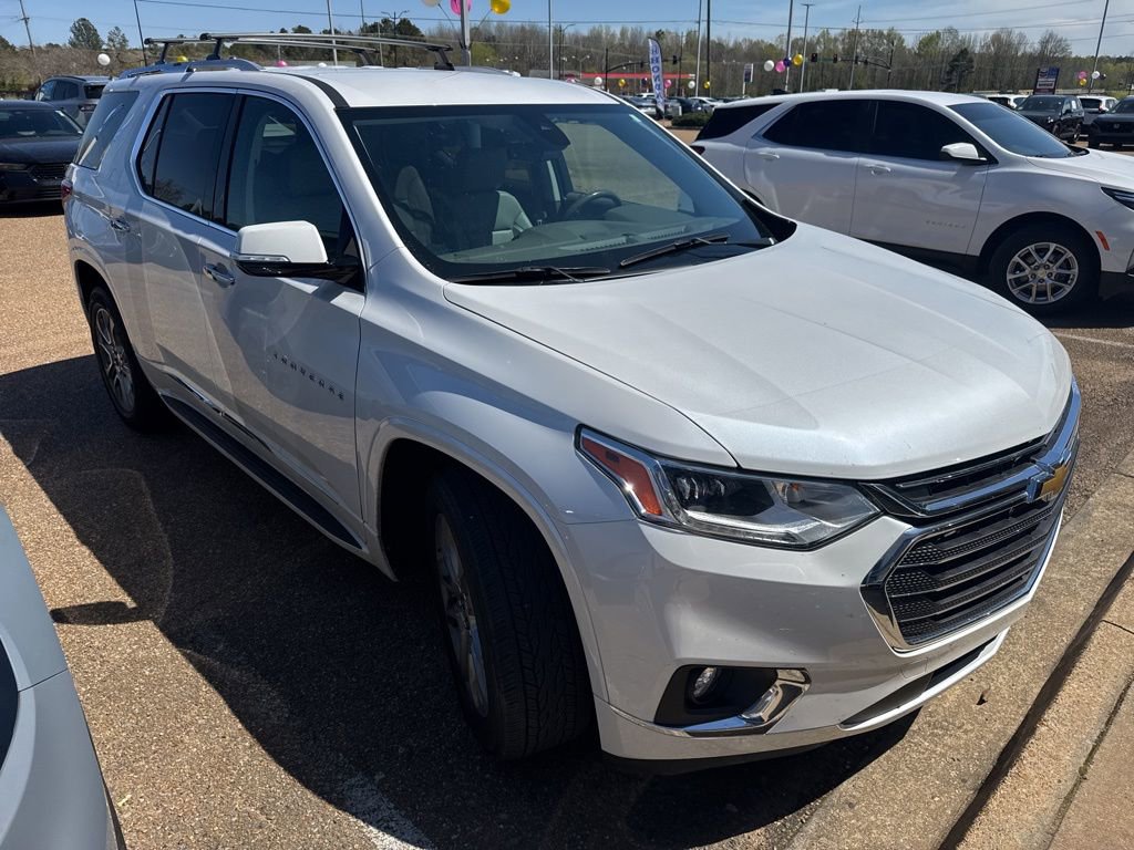Used 2018 Chevrolet Traverse Premier w/ LPO, 'HIT The Road' Package image 3
