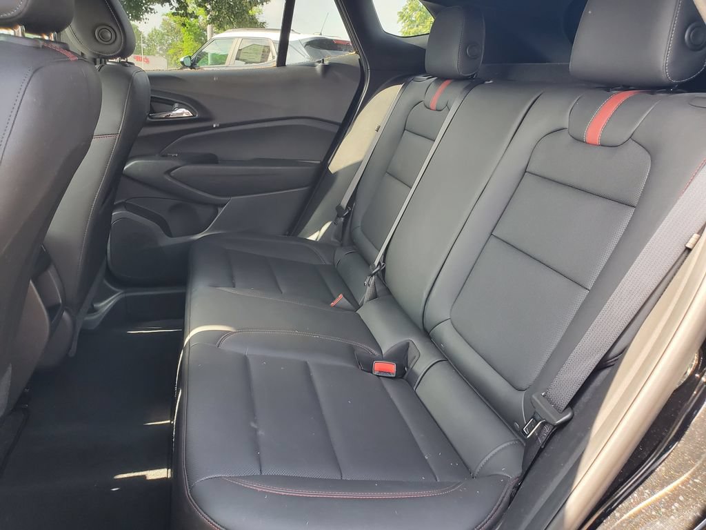 Certified 2024 Chevrolet Trax RS w/ Driver Confidence Package FWD image 27