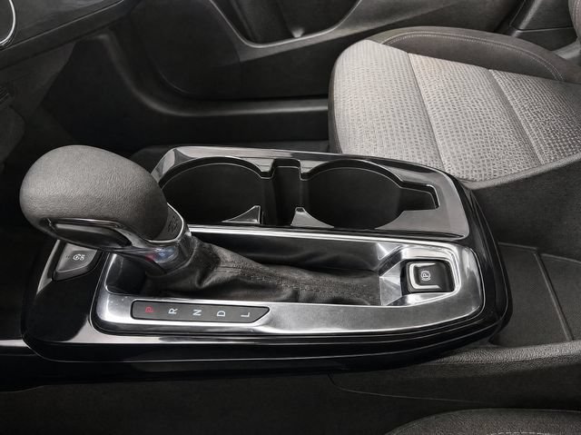 Used 2025 Chevrolet Trax LT FWD image 14