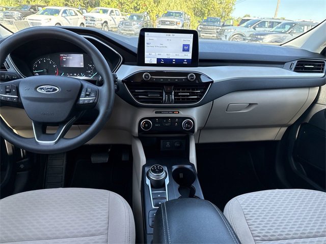 Certified 2022 Ford Escape SE image 17