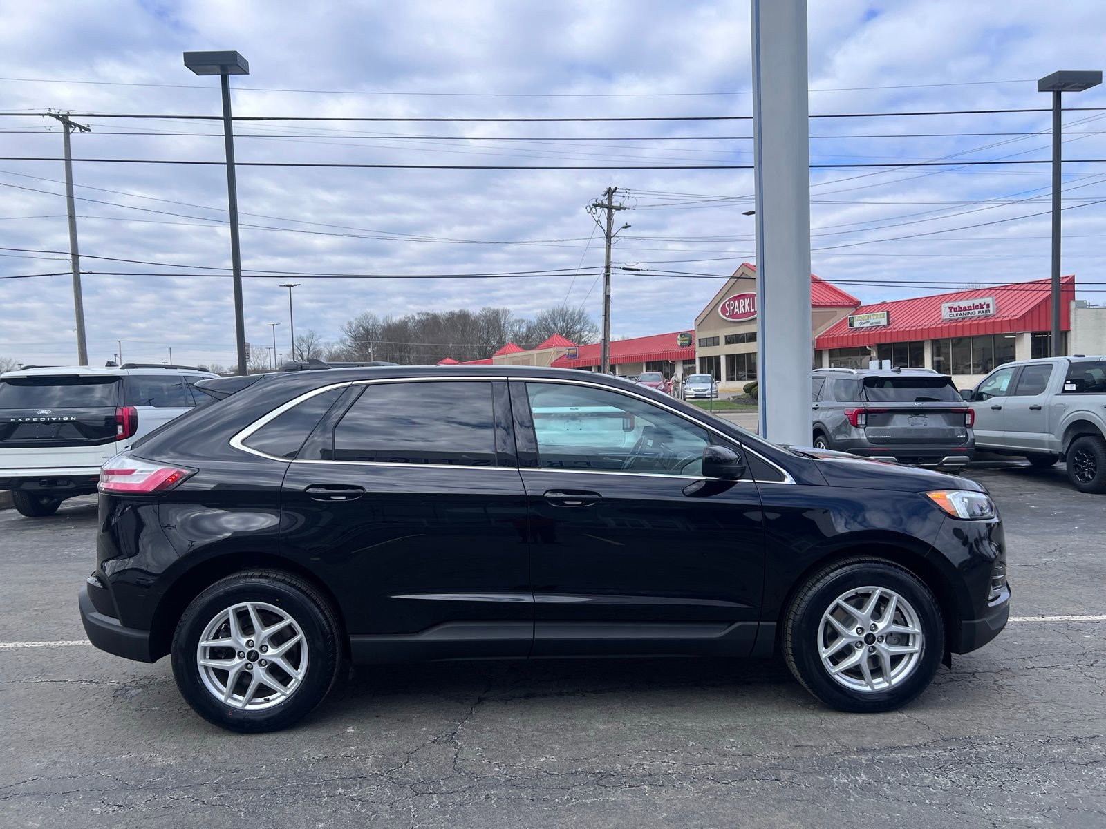 Used 2023 Ford Edge SEL w/ Convenience Package image 8