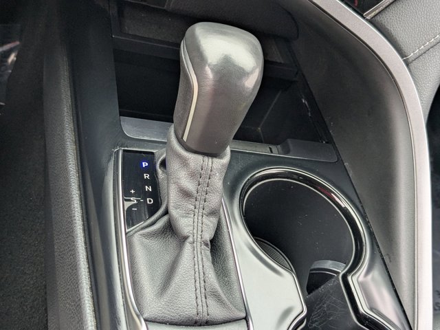 Used 2020 Toyota Camry SE image 15