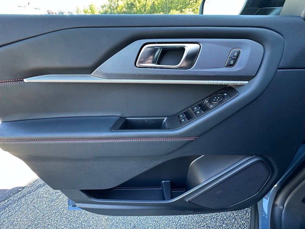 New 2027 Ford Explorer ST-Line AWD/4WD image 16