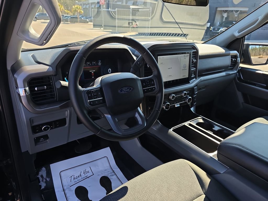 Used 2025 Ford F150 XLT w/ Equipment Group 301A Standard image 19