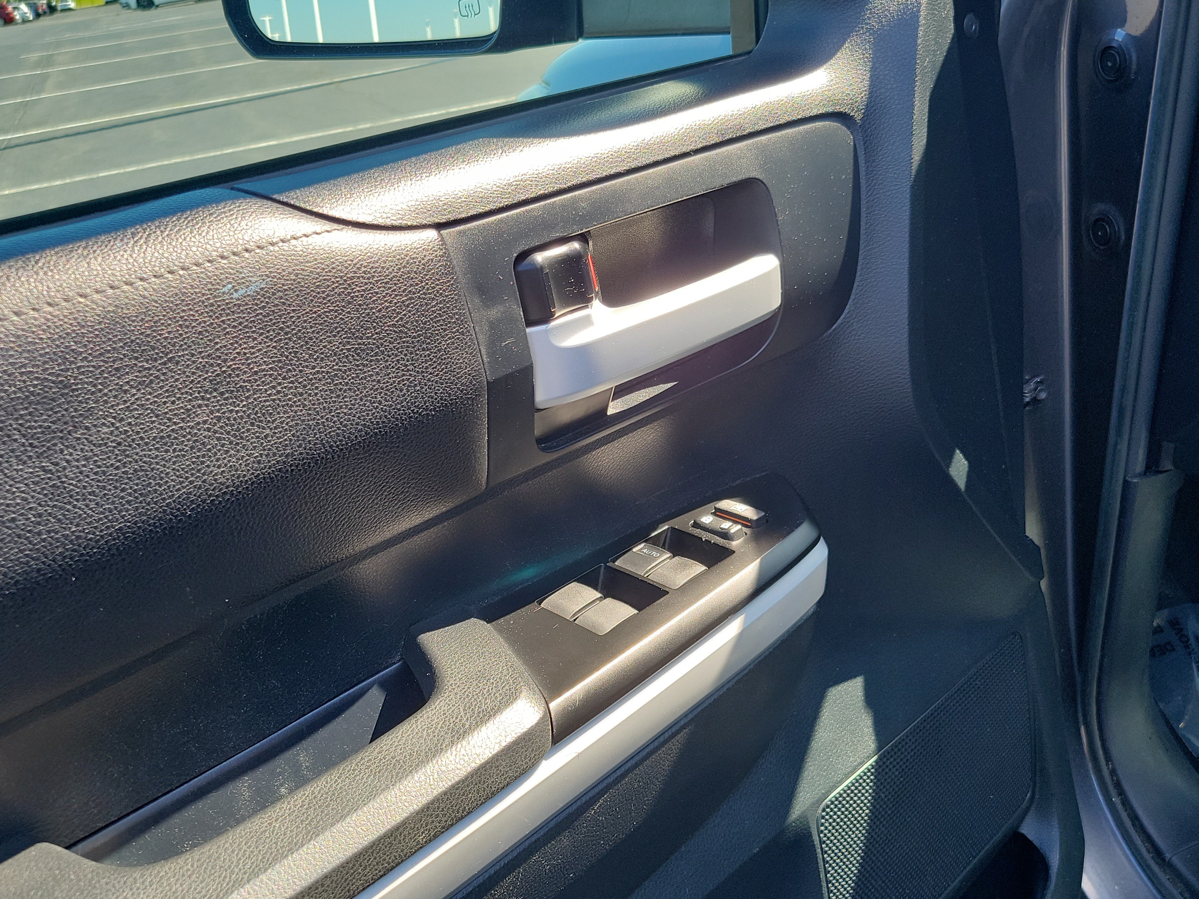 Used 2018 Toyota Tundra SR5 RWD image 19