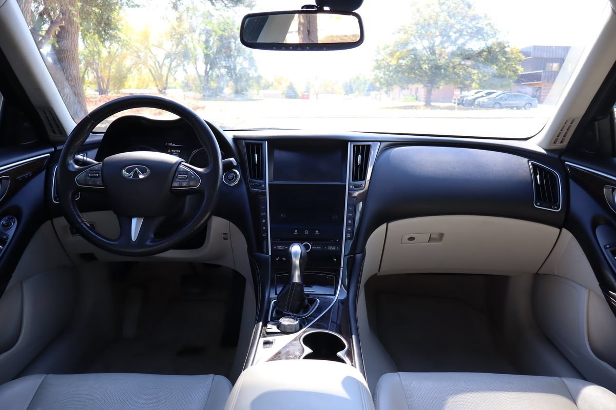 Used 2015 INFINITI Q50 Premium w/ Deluxe Technology Package AWD/4WD image 16