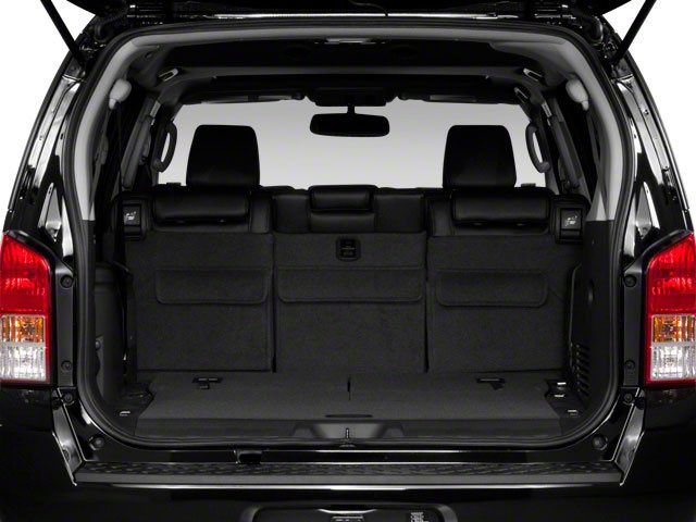 Used 2010 Nissan Pathfinder LE w/ Navigation Pkg AWD/4WD image 16