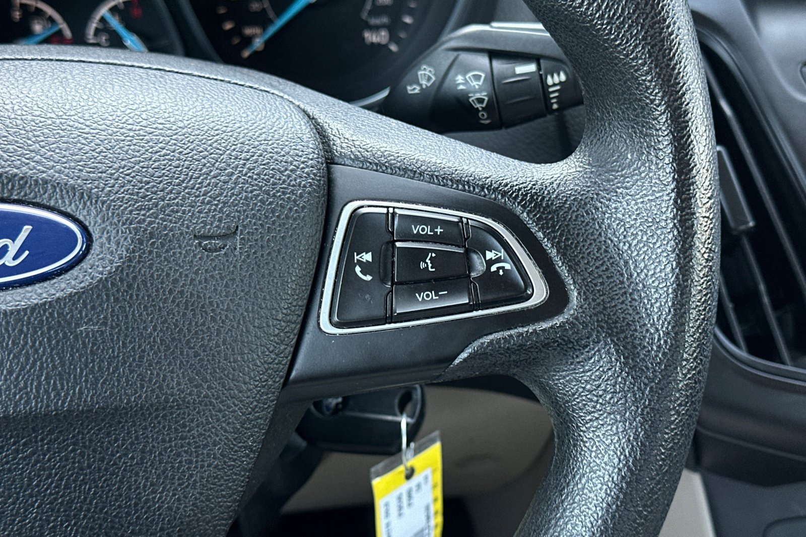Used 2018 Ford Focus SE FWD image 29