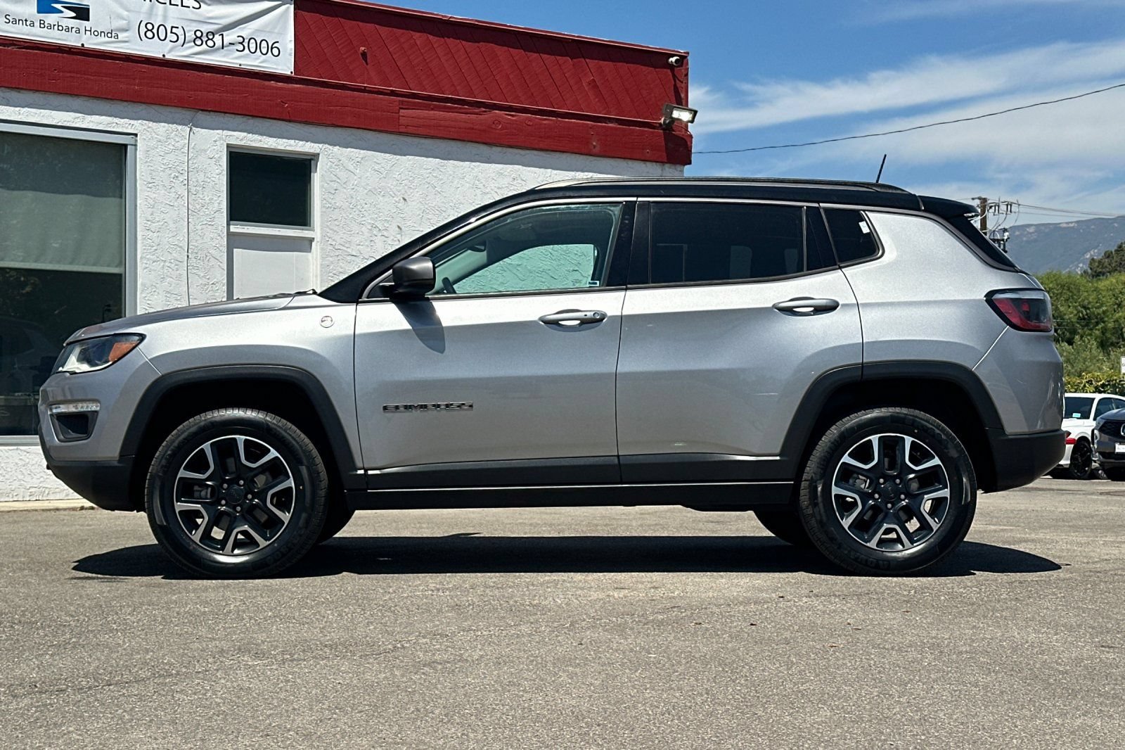 Used 2019 Jeep Compass Trailhawk w/ Leather Interior Group AWD/4WD image 7
