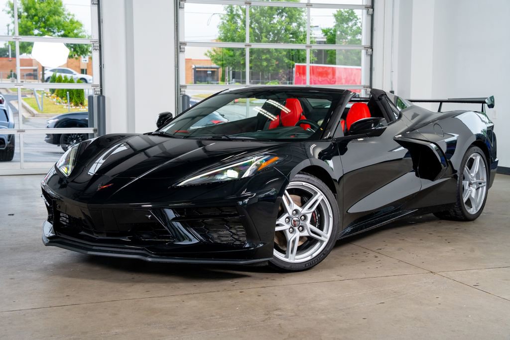 Used 2023 Chevrolet Corvette Stingray Premium Conv w/ Z51 Performance Package RWD image 2