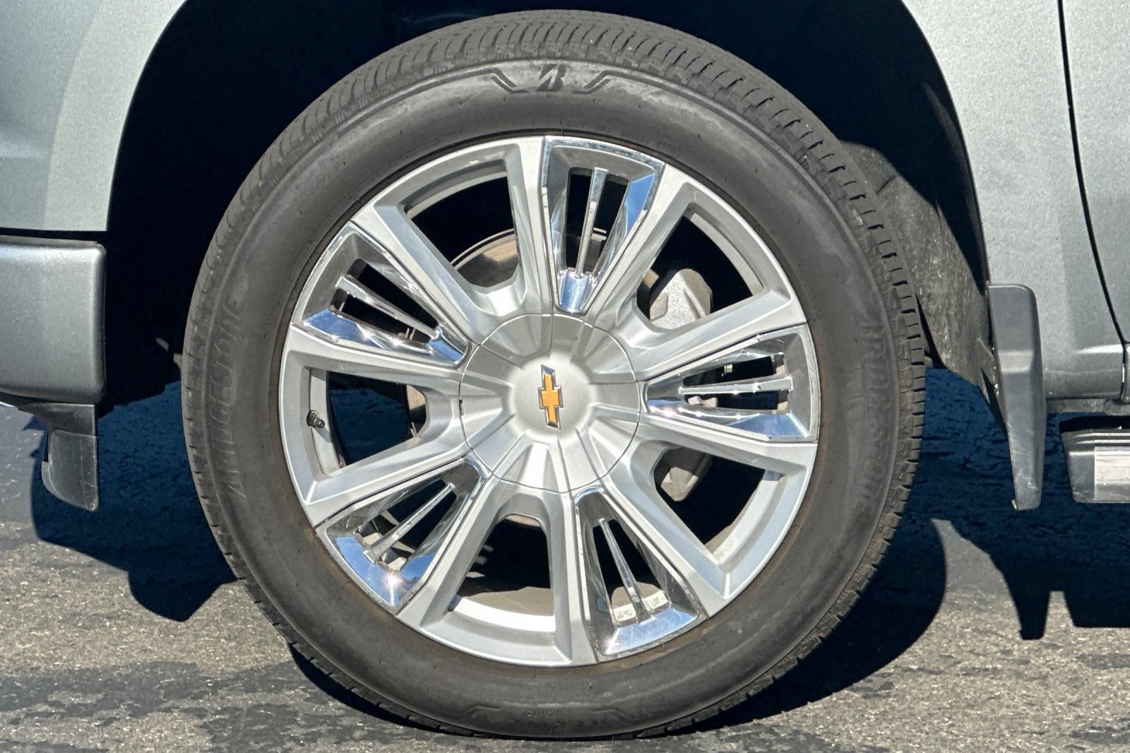 Used 2025 Chevrolet Silverado 1500 High Country AWD/4WD image 43