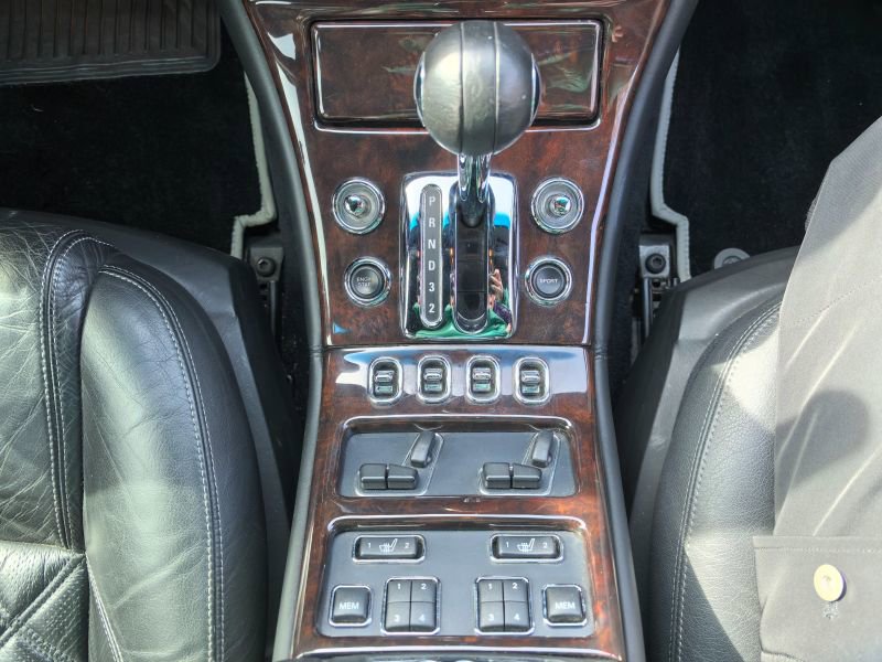 Used 2003 Bentley Arnage T image 26