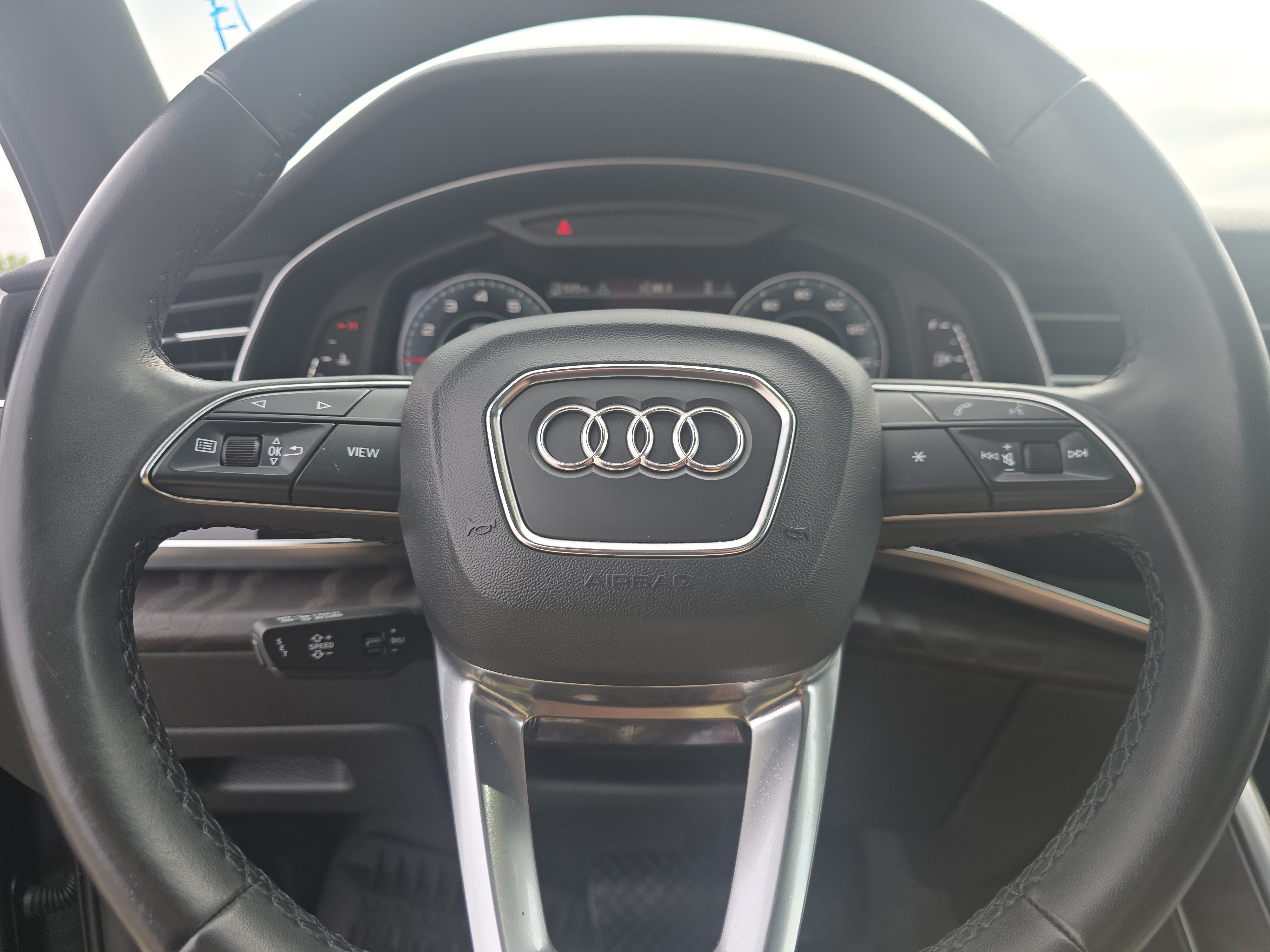 Used 2022 Audi Q7 2.0T Premium Plus AWD/4WD image 24