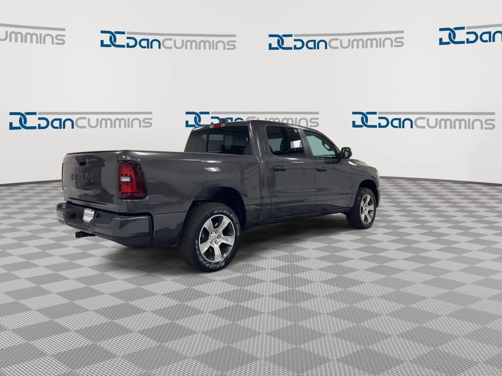 New 2026 RAM 1500 Express AWD/4WD image 8