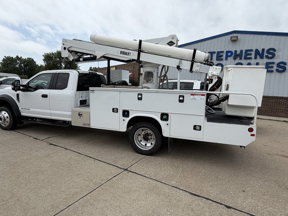 Used 2019 Ford F550 4x4 SuperCab Super Duty w/ XLT Value Package image 8