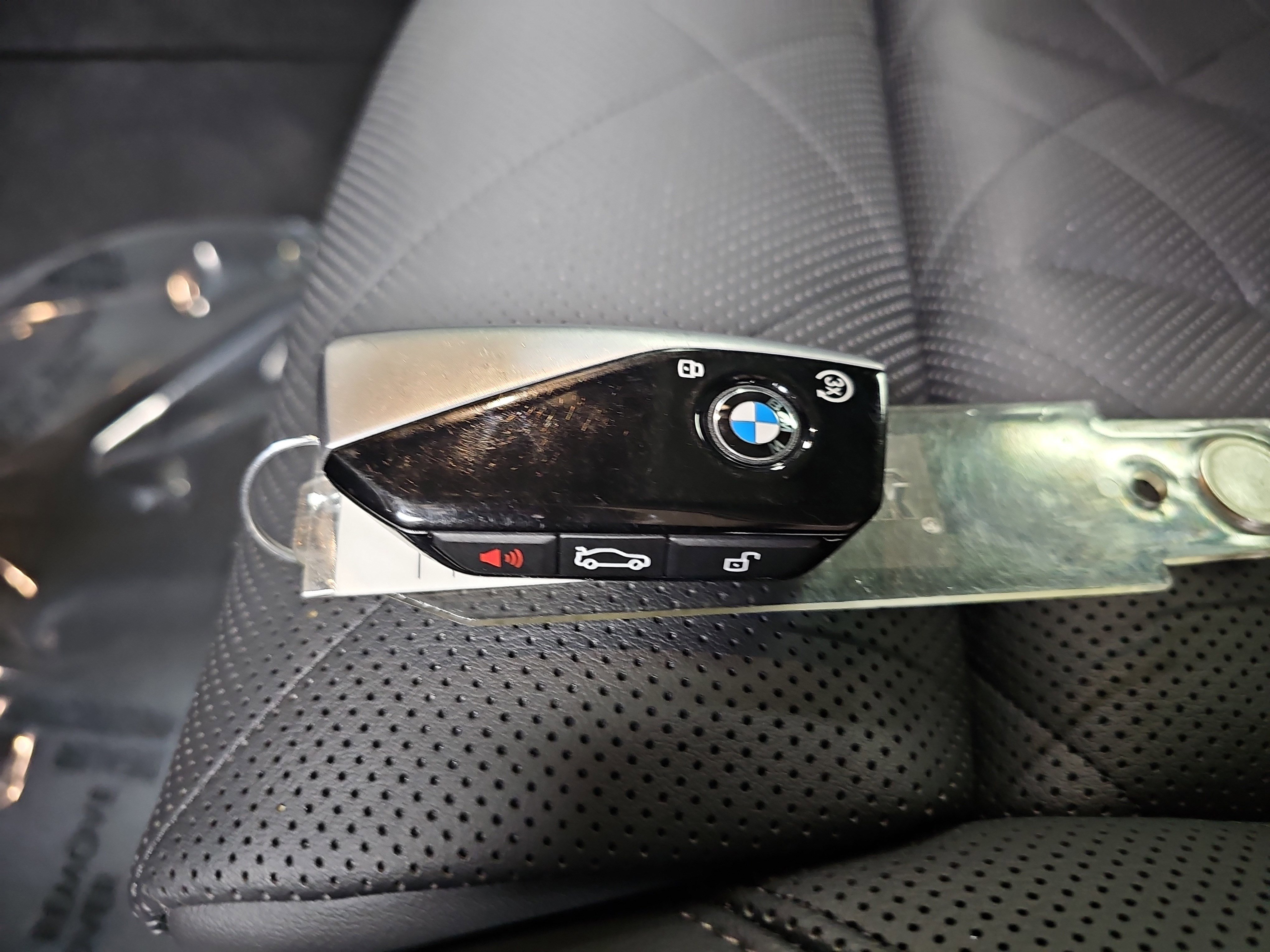 Certified 2025 BMW X7 xDrive40i image 39