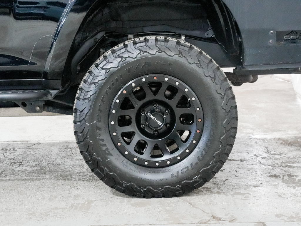 Used 2018 Toyota 4Runner TRD Off-Road Premium AWD/4WD image 41