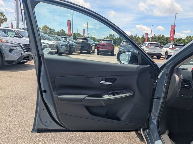 New 2026 Nissan Sentra SV w/ SV Convenience Package FWD image 11
