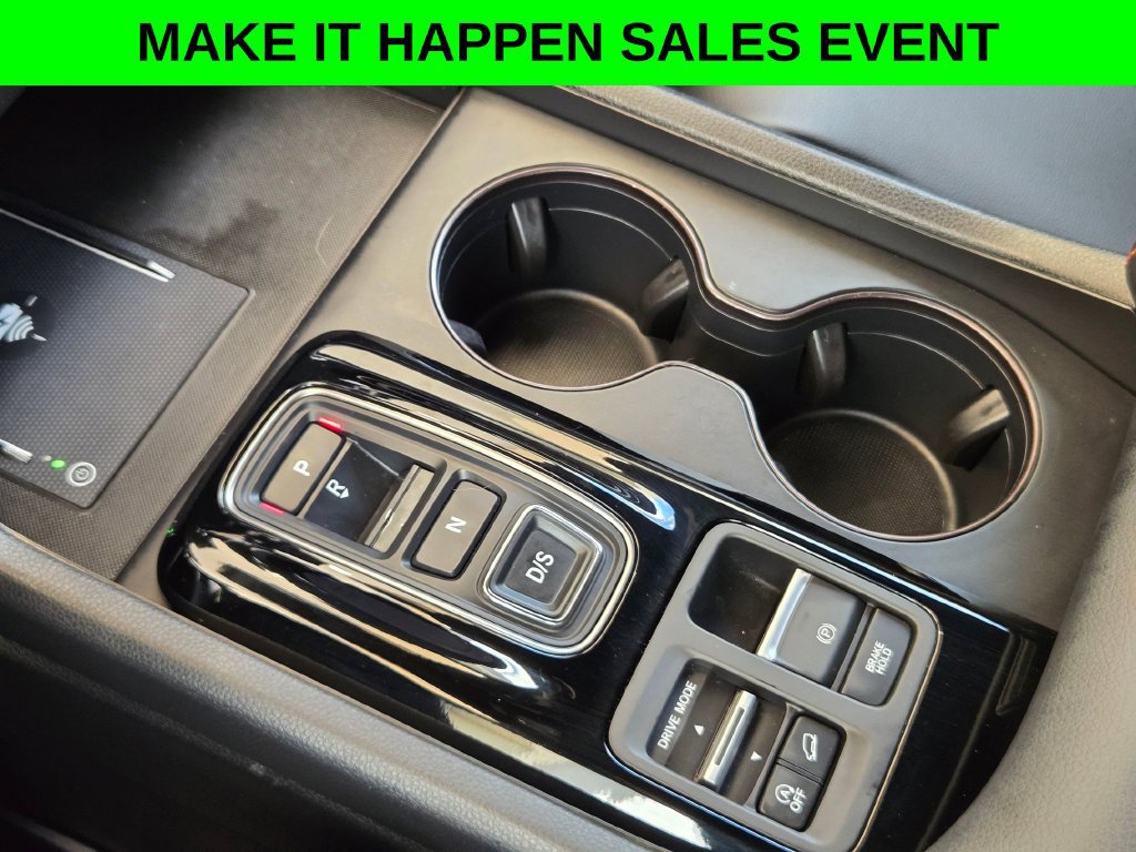 Used 2025 Honda Pilot TrailSport image 19