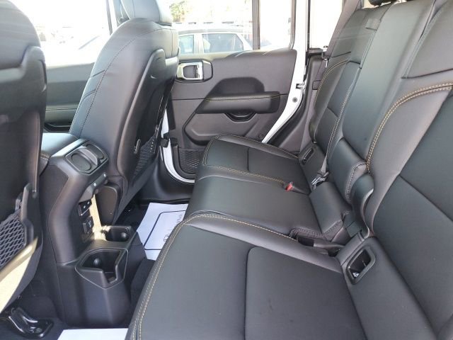 New 2025 Jeep Gladiator Sport w/ Premium Package image 9