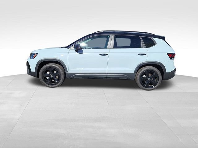 Used 2026 Volkswagen Taos SE AWD/4WD image 5