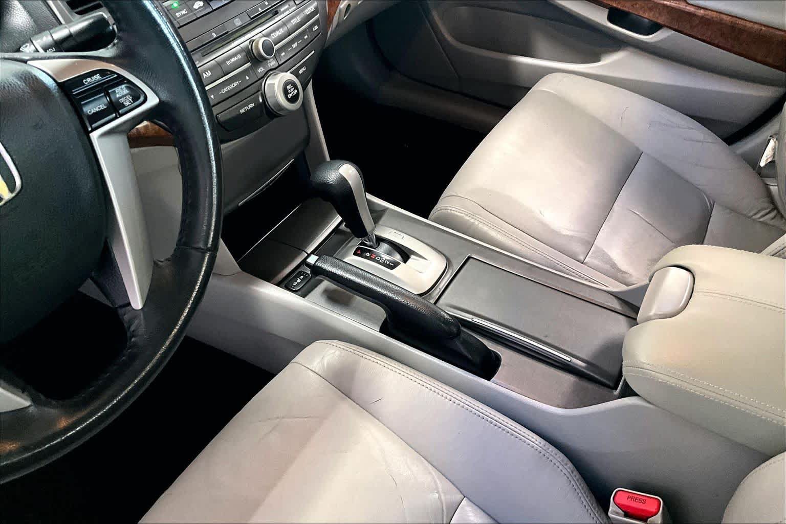 Used 2011 Honda Accord EX-L image 14