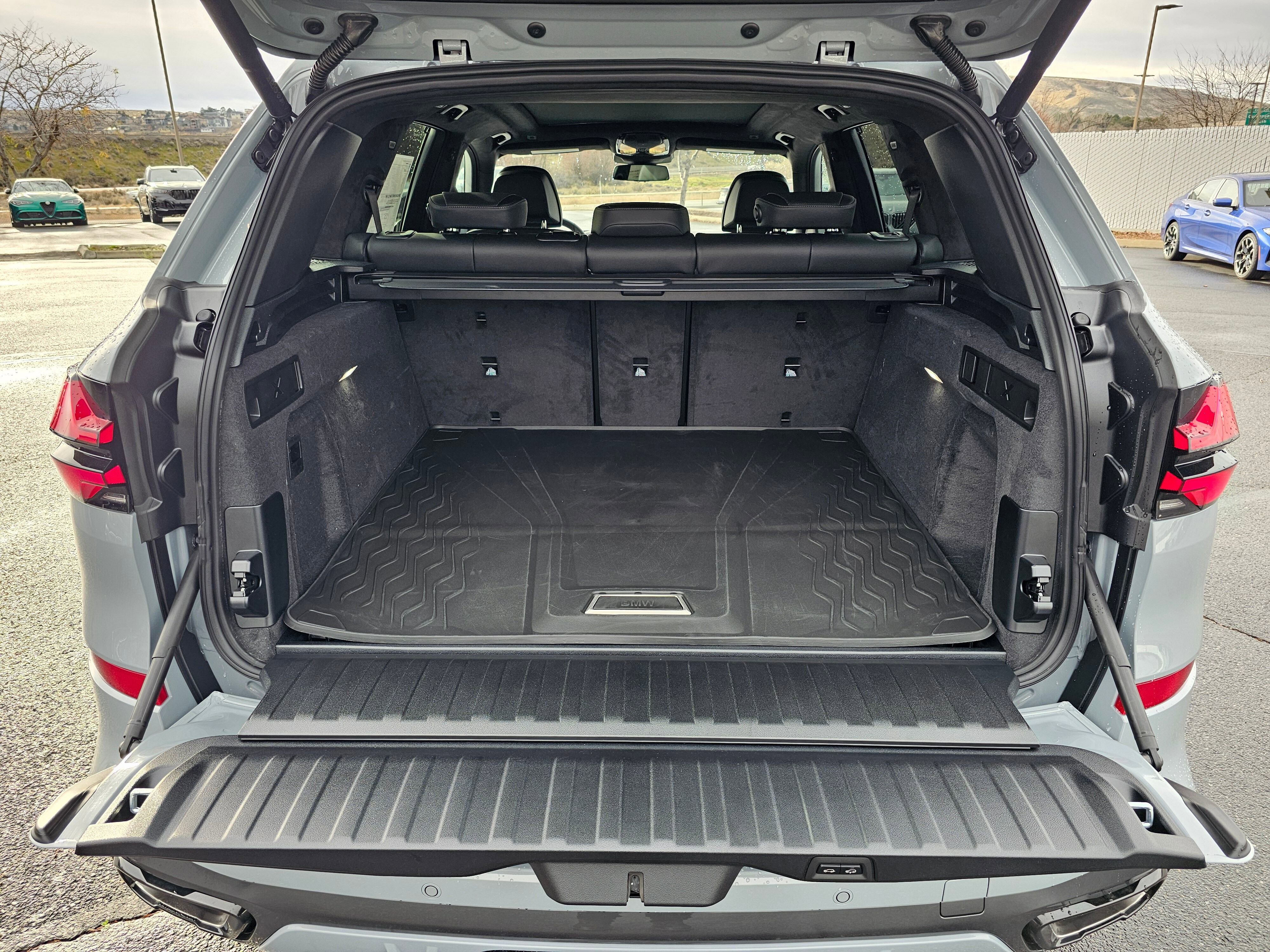 New 2026 BMW X5 xDrive40i w/ M Sport Package image 30