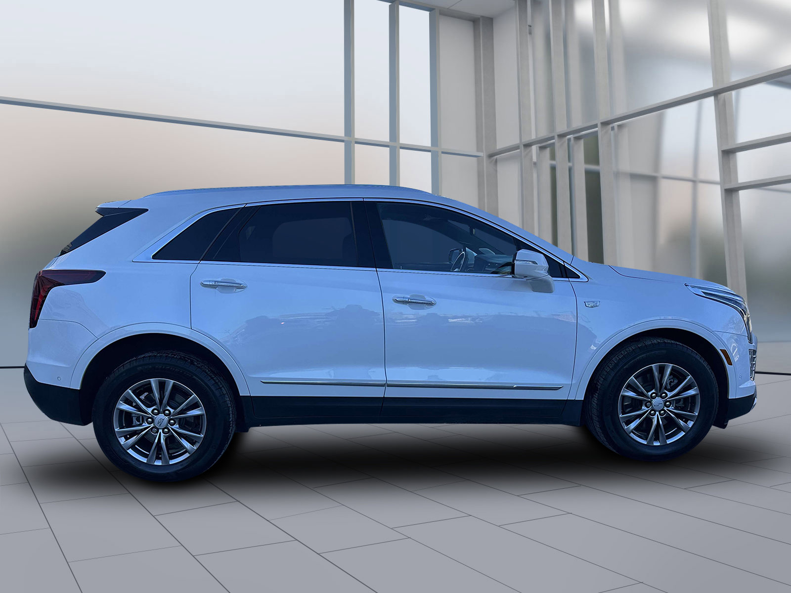 Used 2023 Cadillac XT5 Premium Luxury w/ Technology Package image 4