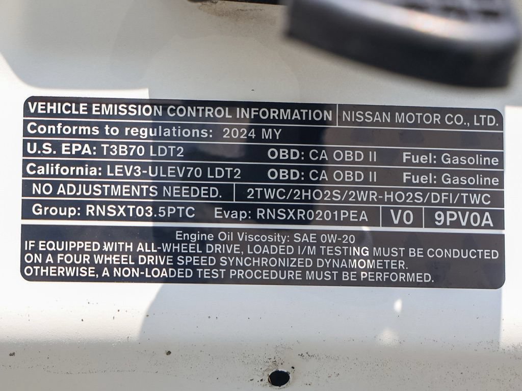 Used 2024 Nissan Pathfinder SV FWD image 30