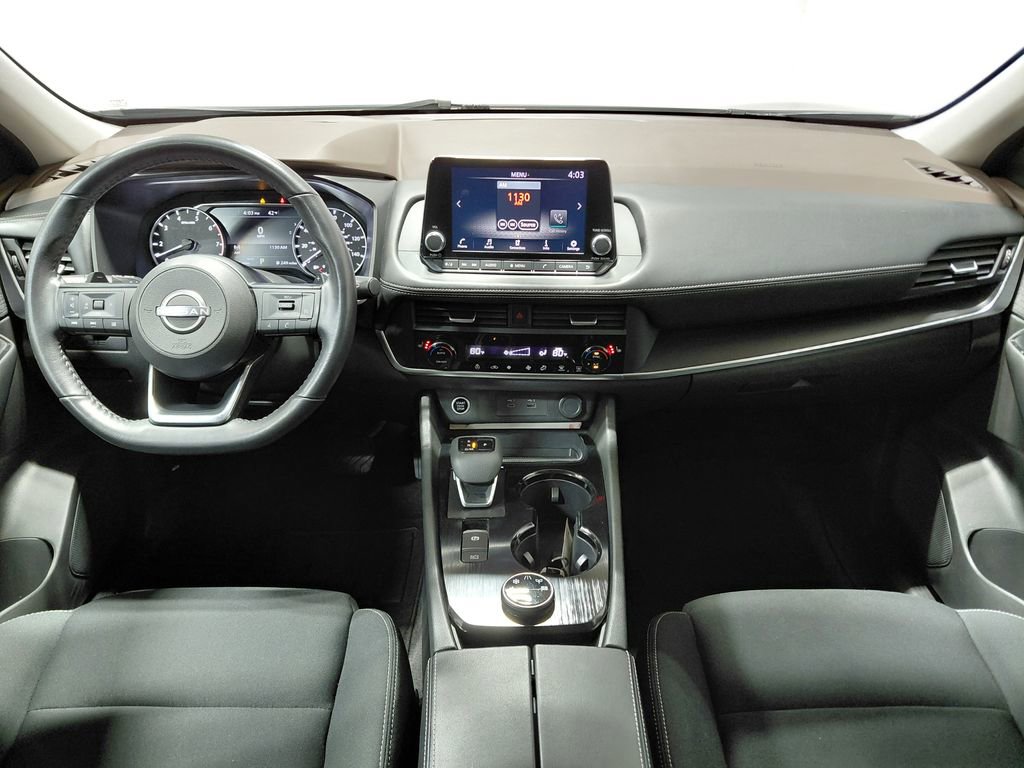 Used 2023 Nissan Rogue S image 3