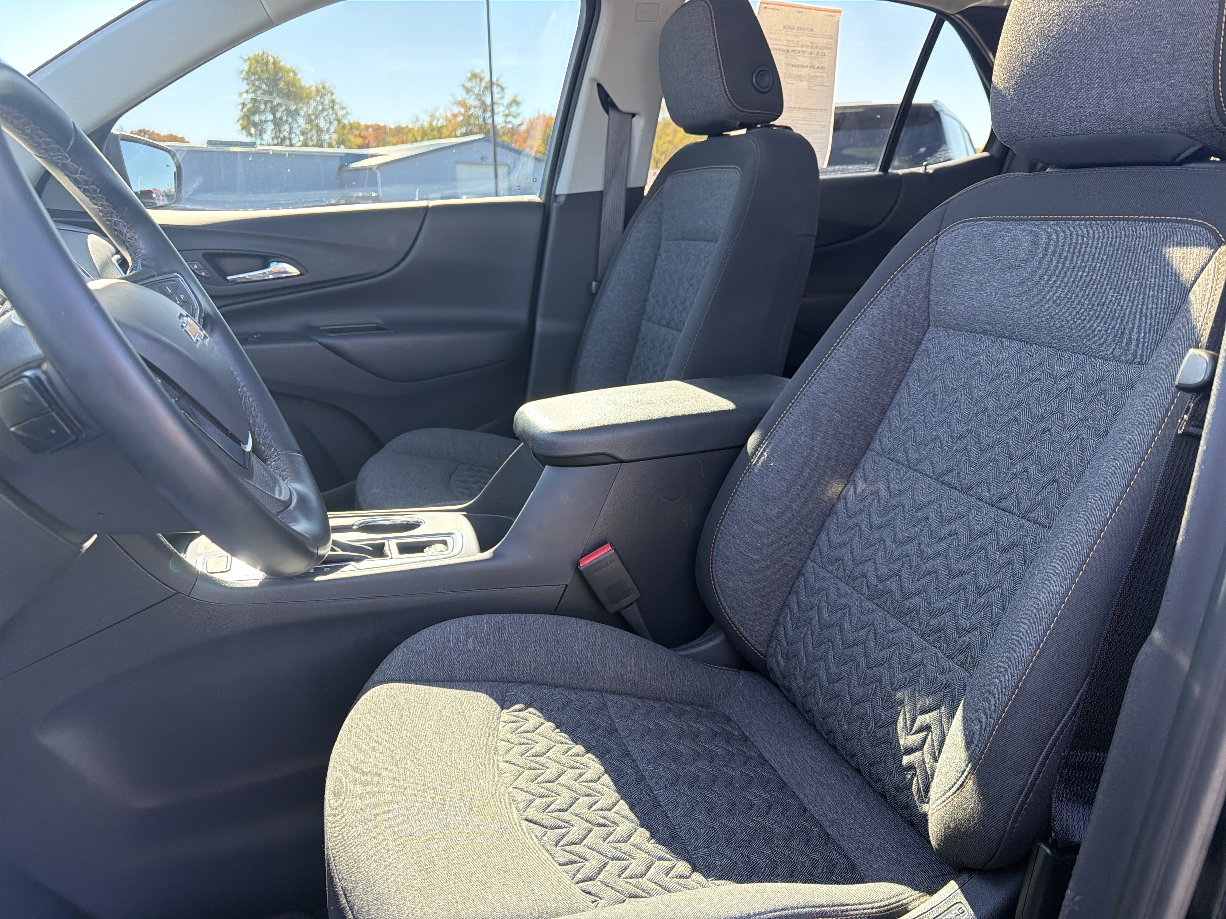 Used 2023 Chevrolet Equinox LT AWD/4WD image 5
