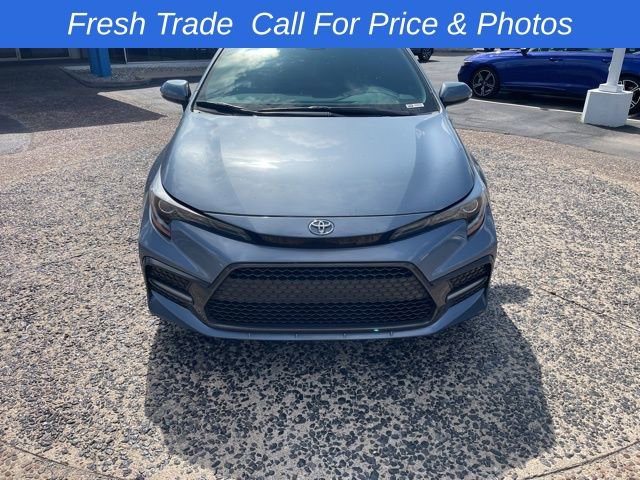 Used 2020 Toyota Corolla XSE FWD image 3