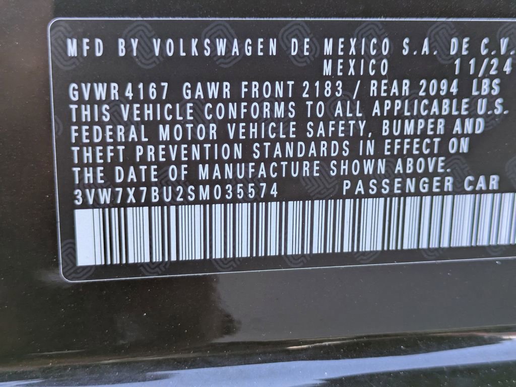 Used 2025 Volkswagen Jetta SE image 34
