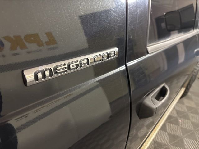 Used 2006 Dodge Ram 3500 Truck SLT w/ Light Group image 44