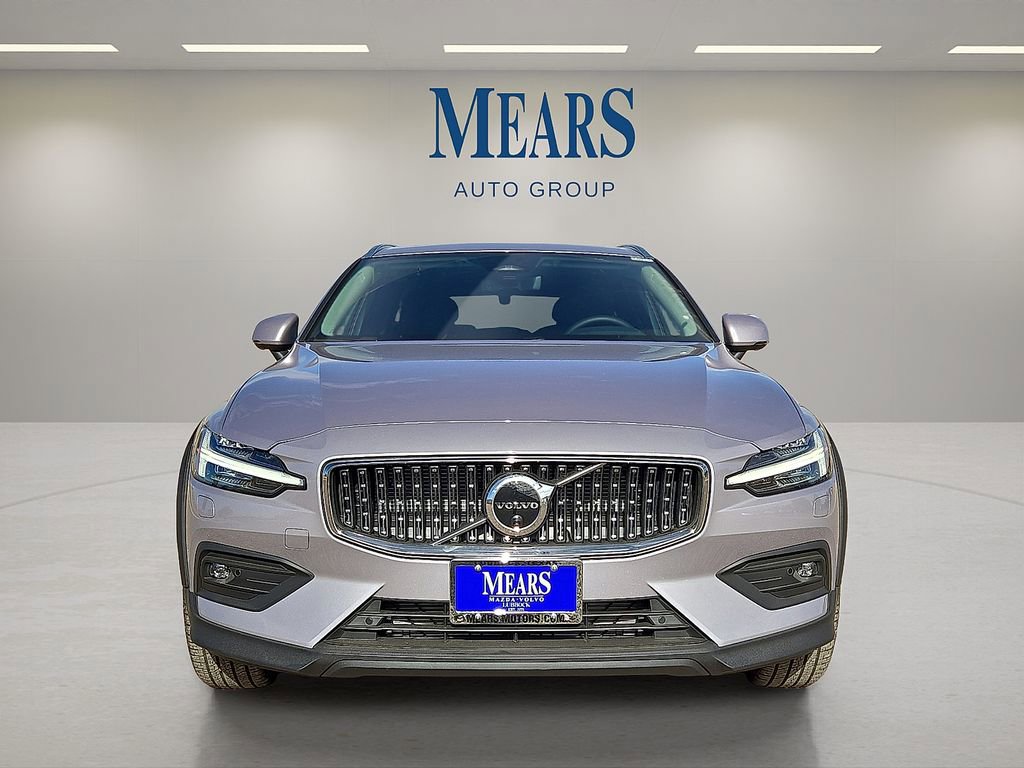 New 2026 Volvo V60 B5 Cross Country Plus w/ Protection Package Premier AWD/4WD image 8