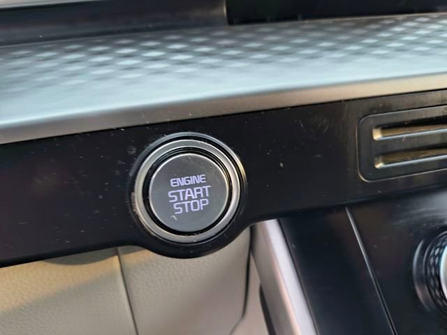 Certified 2024 Kia Carnival LX image 21