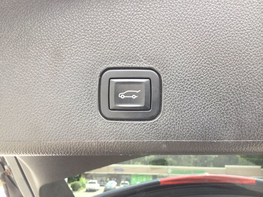 Used 2015 Cadillac SRX Performance w/ Driver Assist Package AWD/4WD image 17