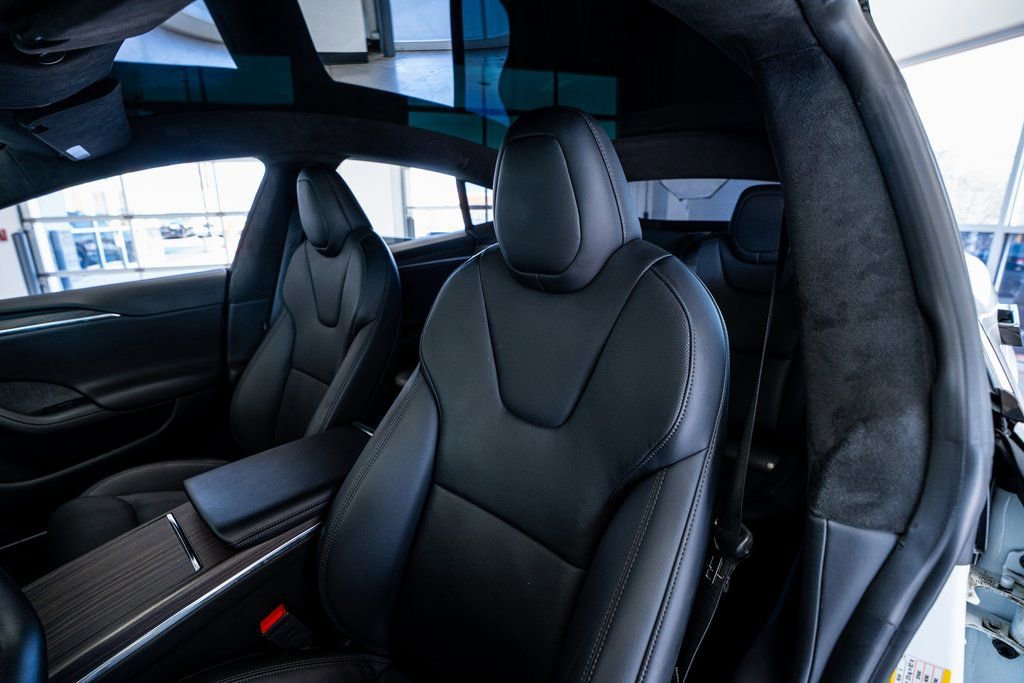 Used 2022 Tesla Model S image 33