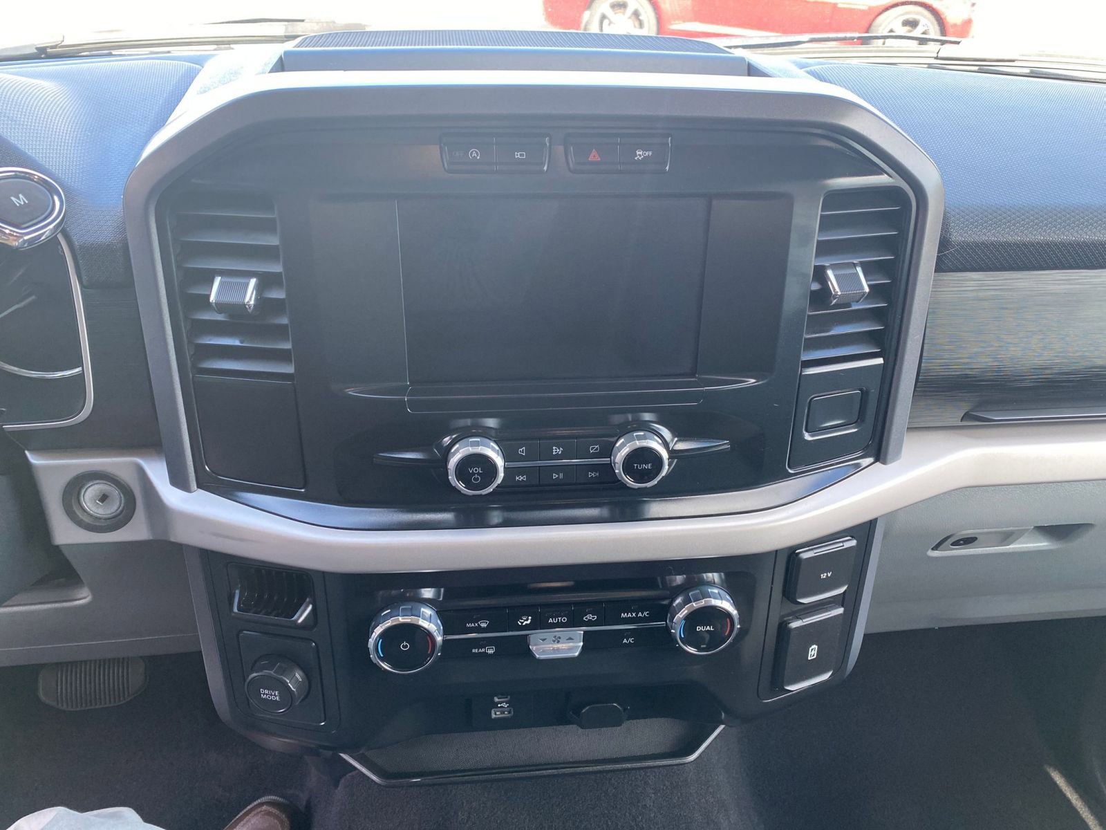 Used 2023 Ford F150 XLT w/ Equipment Group 301A Mid image 18