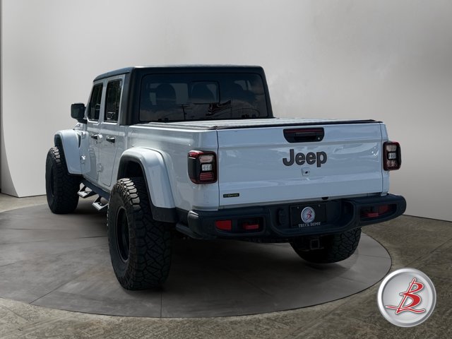 Used 2023 Jeep Gladiator Rubicon w/ Safety Group AWD/4WD image 5