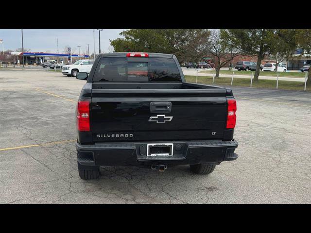 Used 2018 Chevrolet Silverado 1500 LT w/ Midnight Edition AWD/4WD image 33