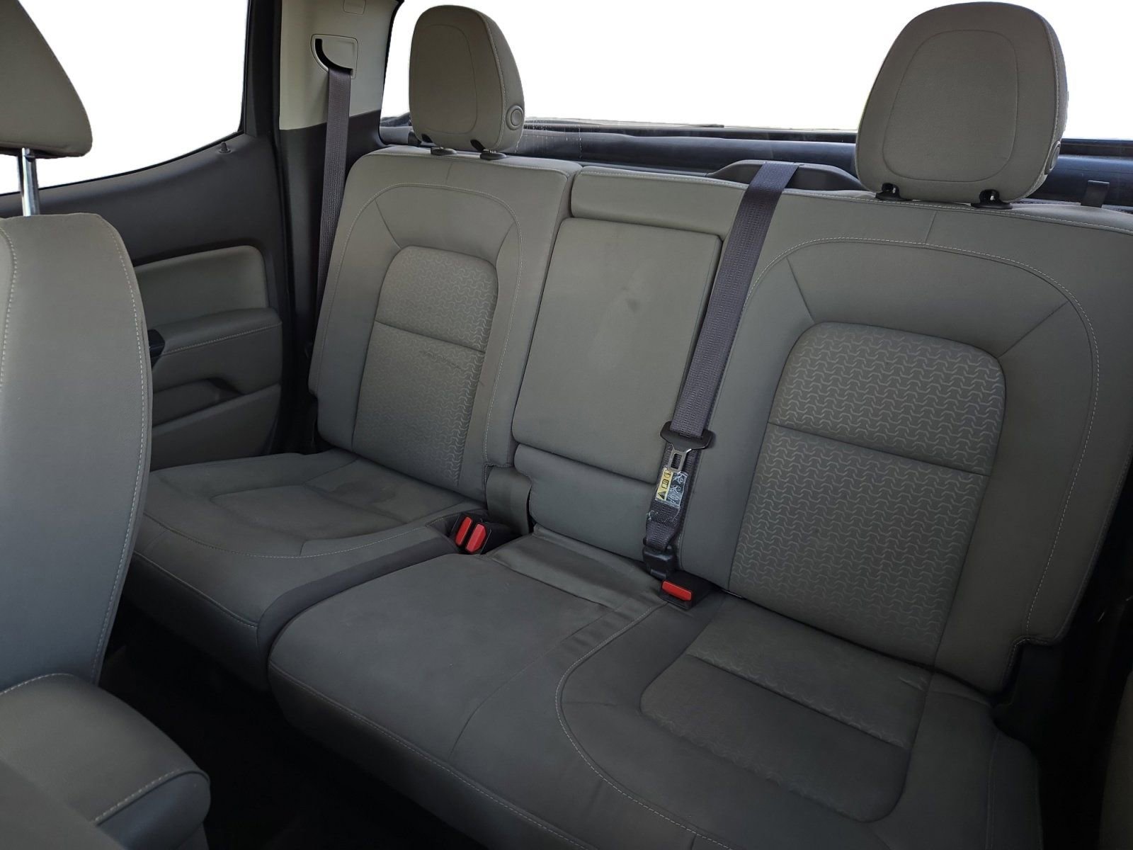 Used 2016 GMC Canyon SLE RWD image 13