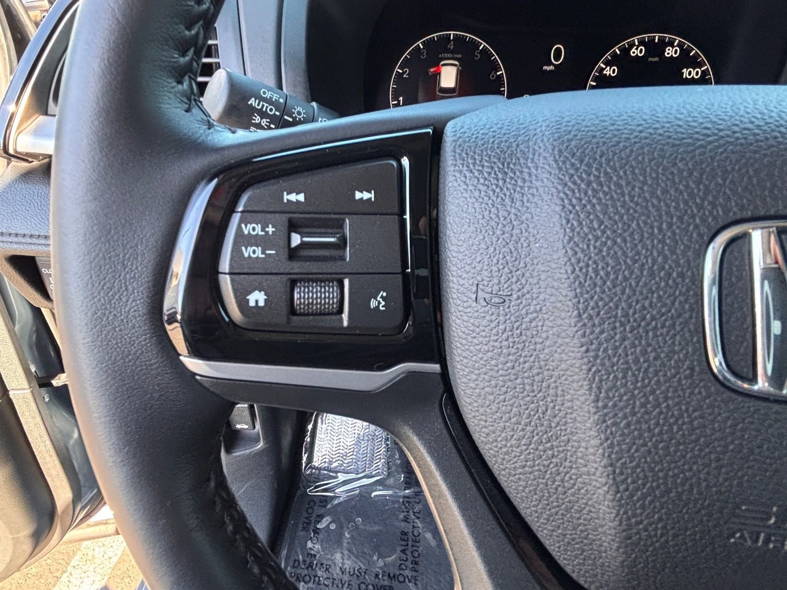 Certified 2025 Honda Odyssey Touring image 25