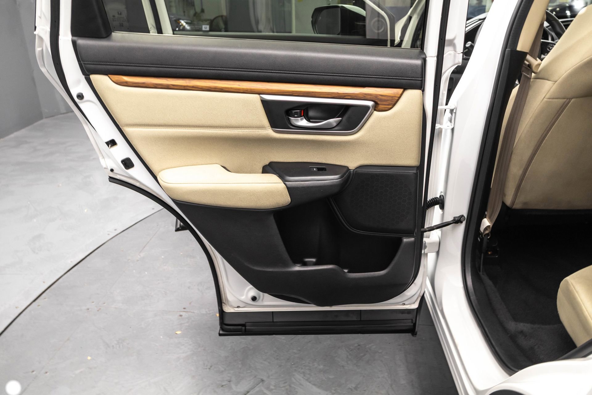 Used 2020 Honda CR-V EX image 30