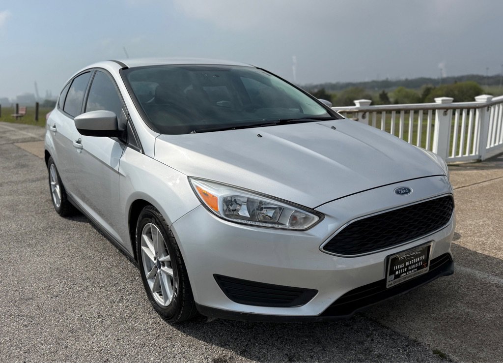 Used 2018 Ford Focus SE image 3