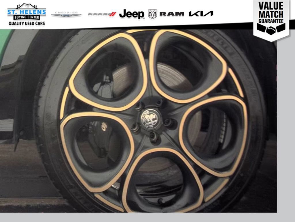 Used 2025 Alfa Romeo Tonale AWD/4WD image 21