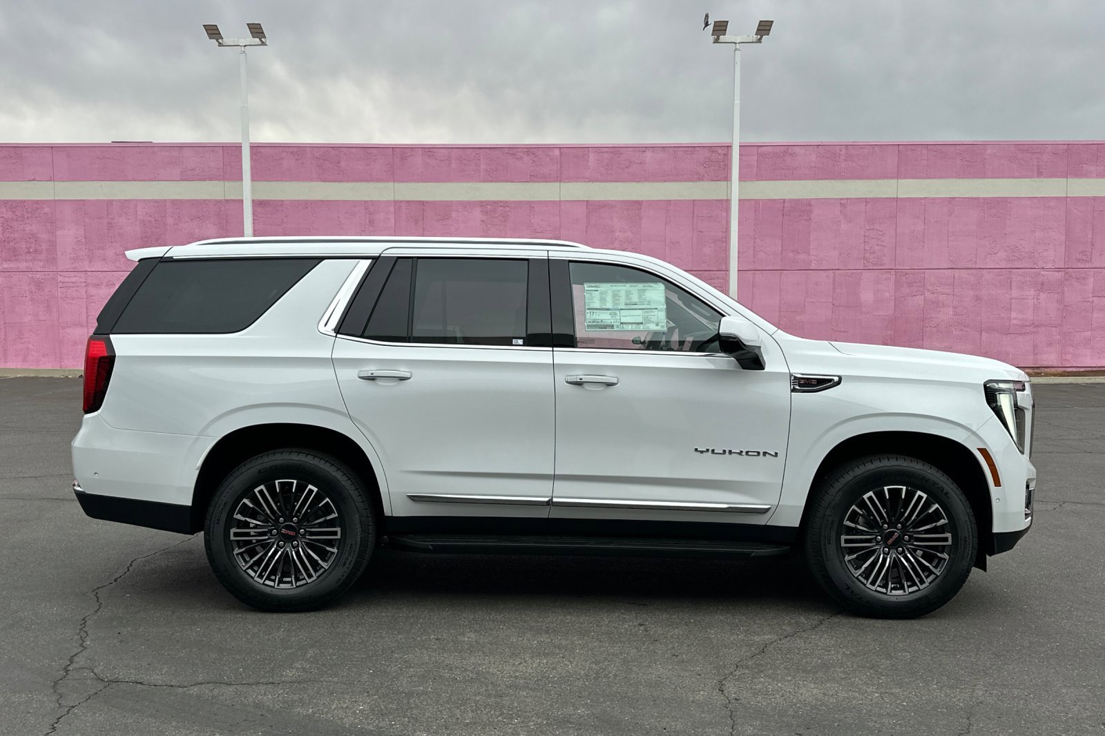 New 2026 GMC Yukon Elevation image 4