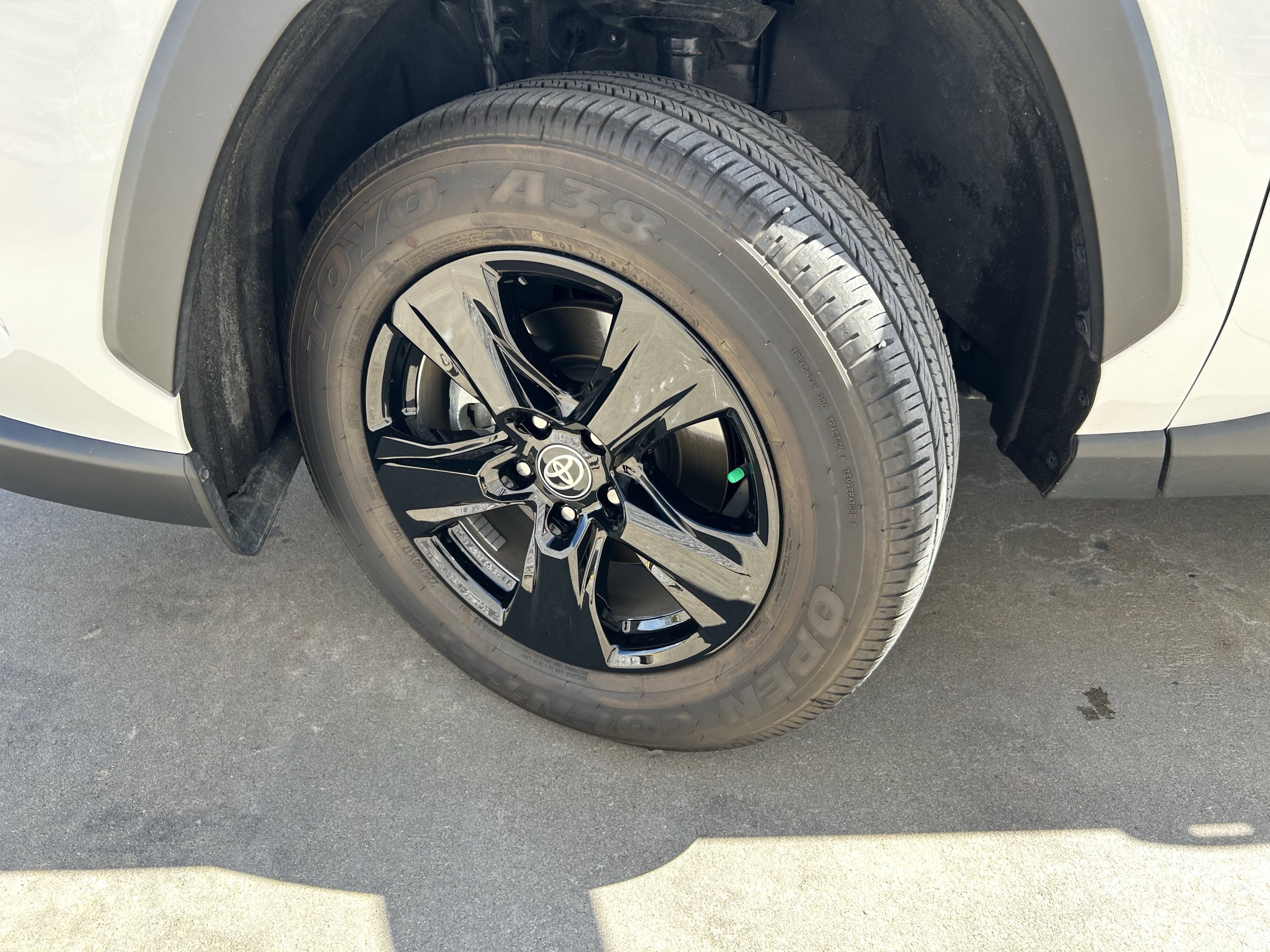 Certified 2024 Toyota RAV4 XLE w/ Convenience Package image 11