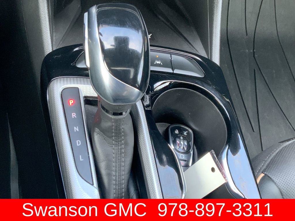 Used 2025 Buick Envista Avenir image 16